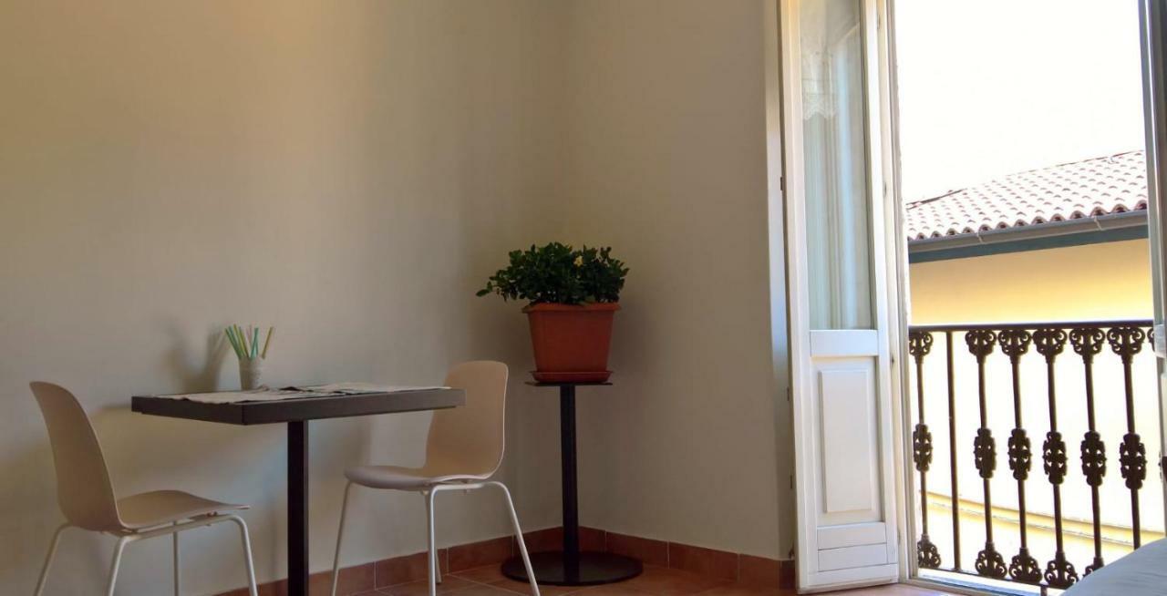 Il Gerenzone T00841 Apartment Леко Екстериор снимка